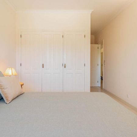 Central Cascais Apartment With Private Parking Buitenkant foto
