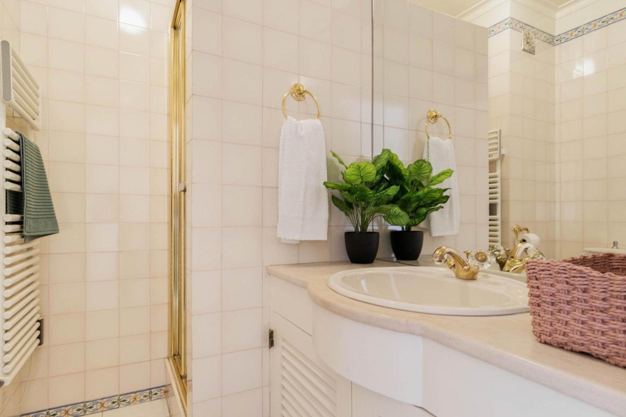 Central Cascais Apartment With Private Parking Buitenkant foto