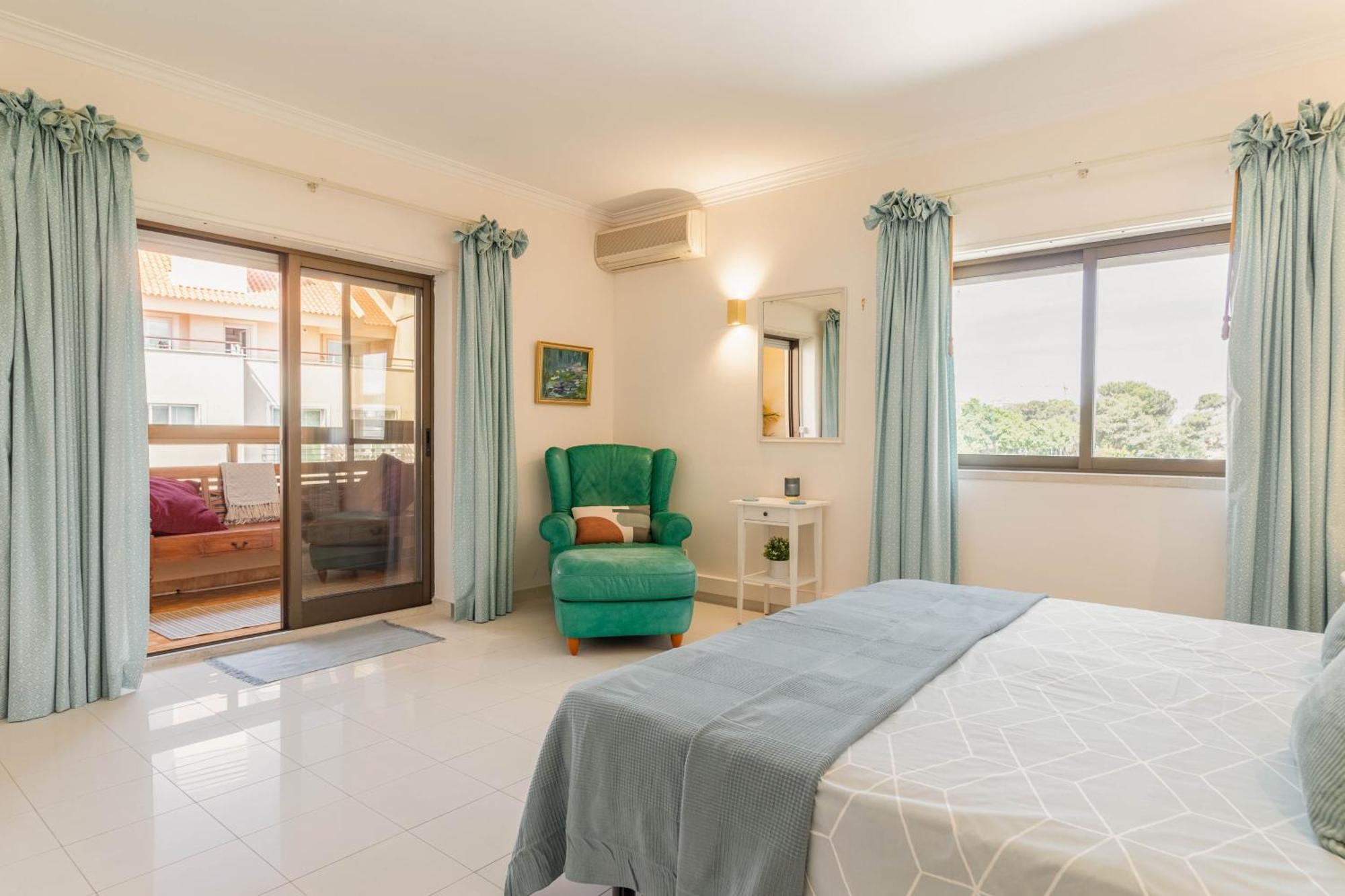 Central Cascais Apartment With Private Parking Buitenkant foto