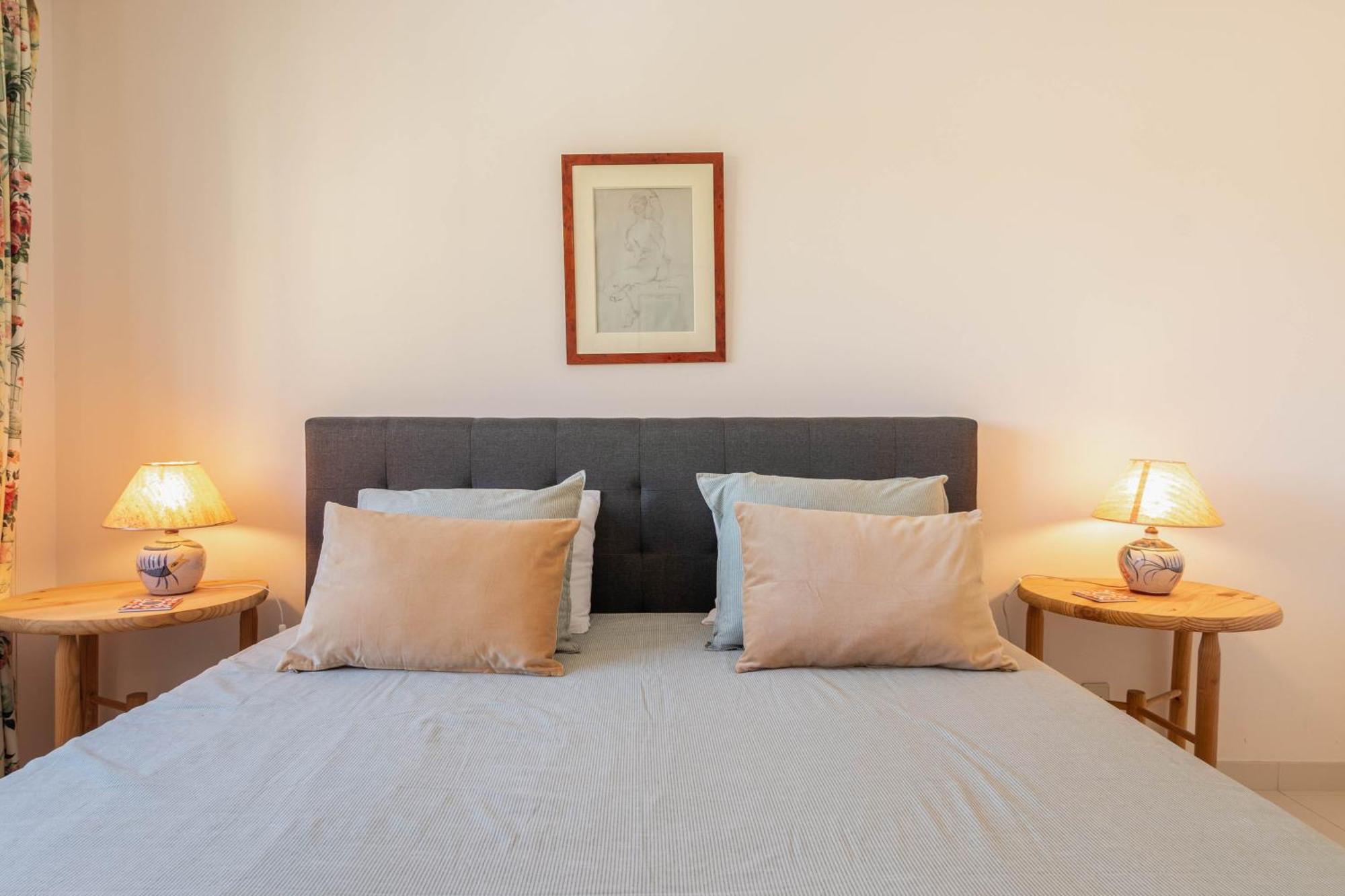 Central Cascais Apartment With Private Parking Buitenkant foto