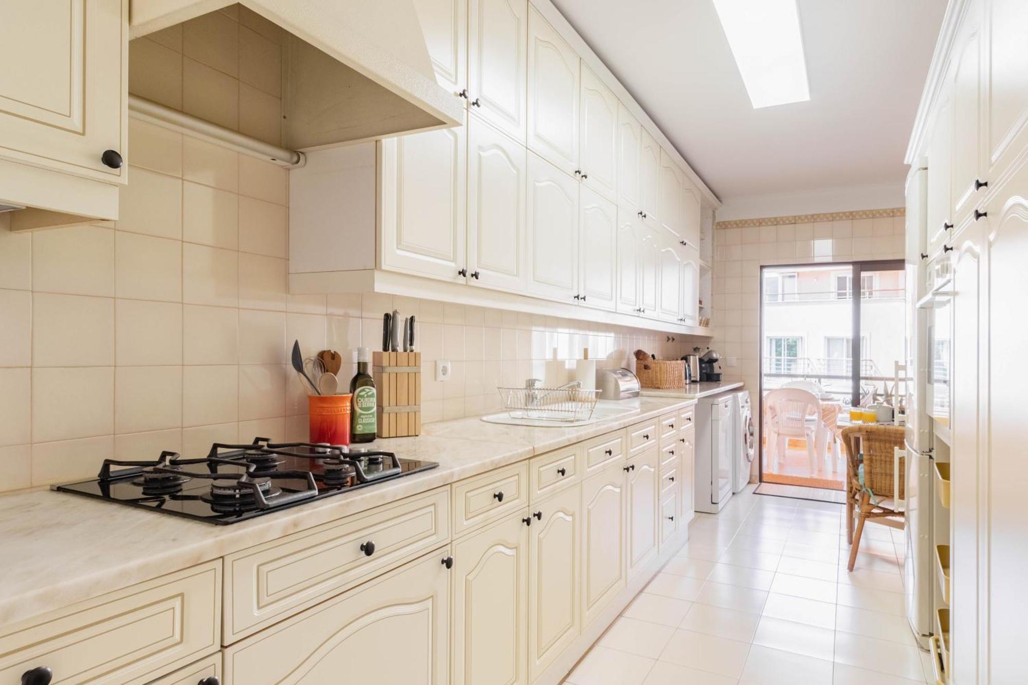 Central Cascais Apartment With Private Parking Buitenkant foto