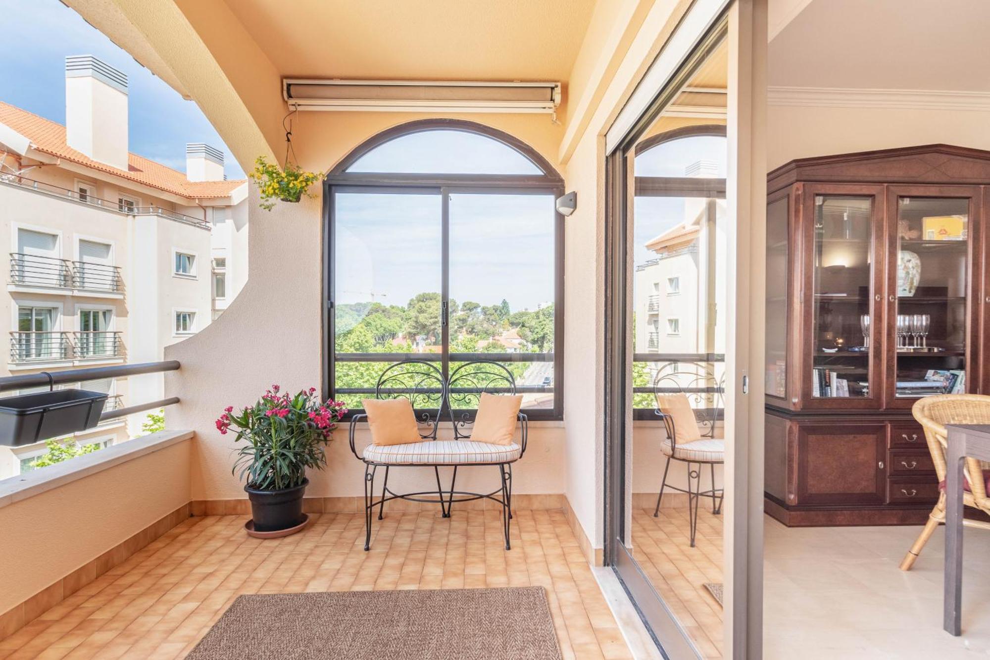 Central Cascais Apartment With Private Parking Buitenkant foto