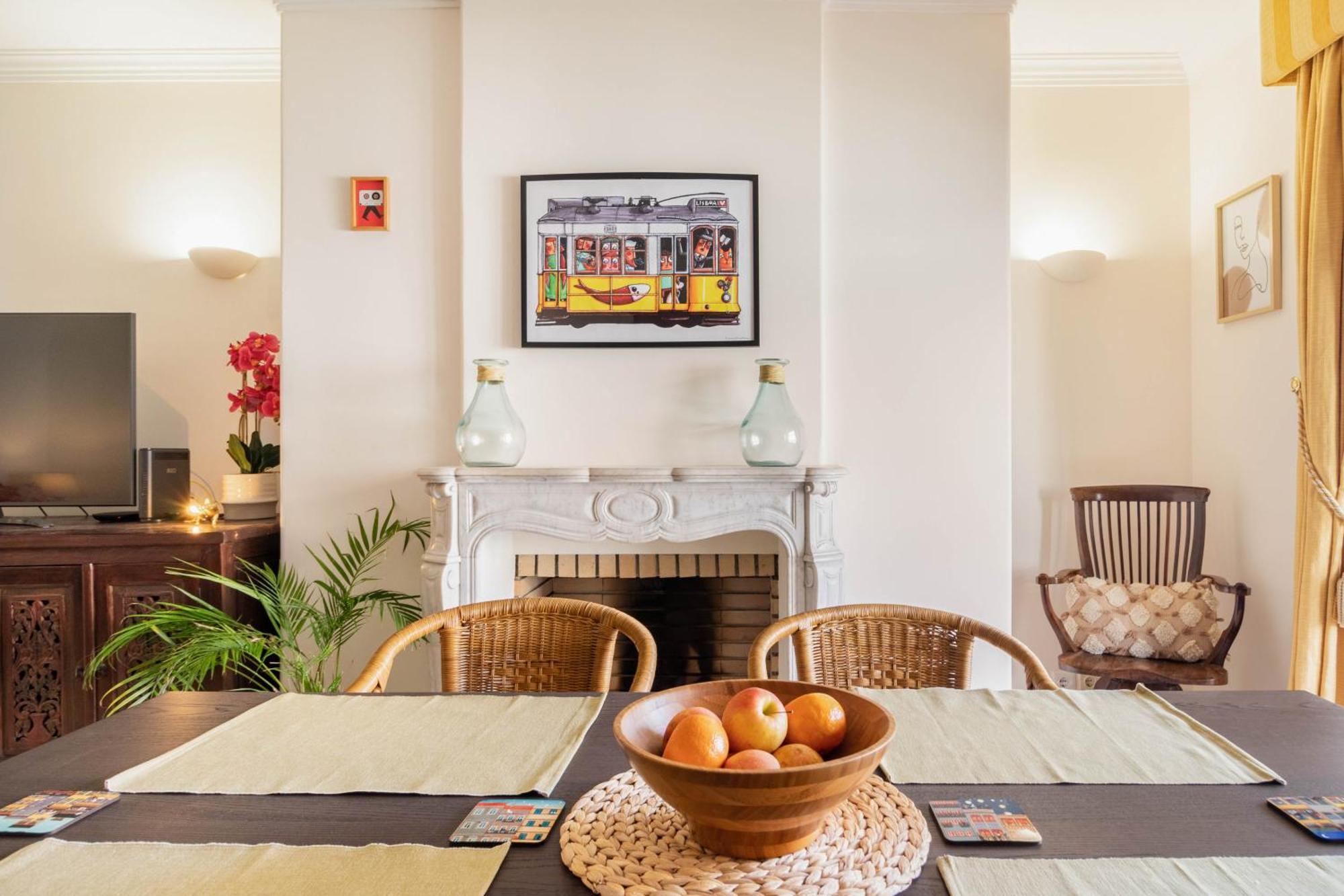 Central Cascais Apartment With Private Parking Buitenkant foto