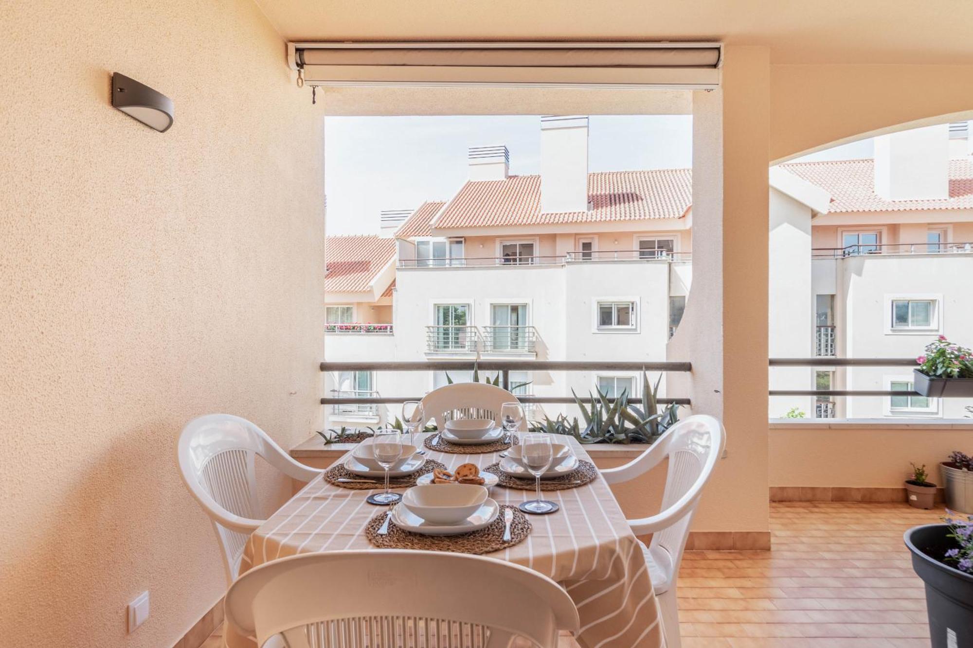 Central Cascais Apartment With Private Parking Buitenkant foto